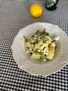 Una foto de Ensalada de patata y espárragos trigueros - Semana 38 de embarazo