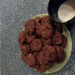 A picture of Vegan Peanut Butter & Chocolate Chocolate Chip Cookies ^_^.