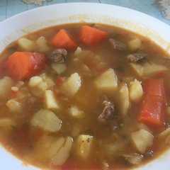 Foto principal de Patatas guisadas con ternera en olla gm