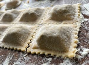 Una foto de 🥟 Ravioles caseros de carne desmenuzada