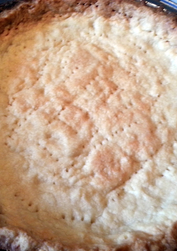 A picture of no roll pie crust.