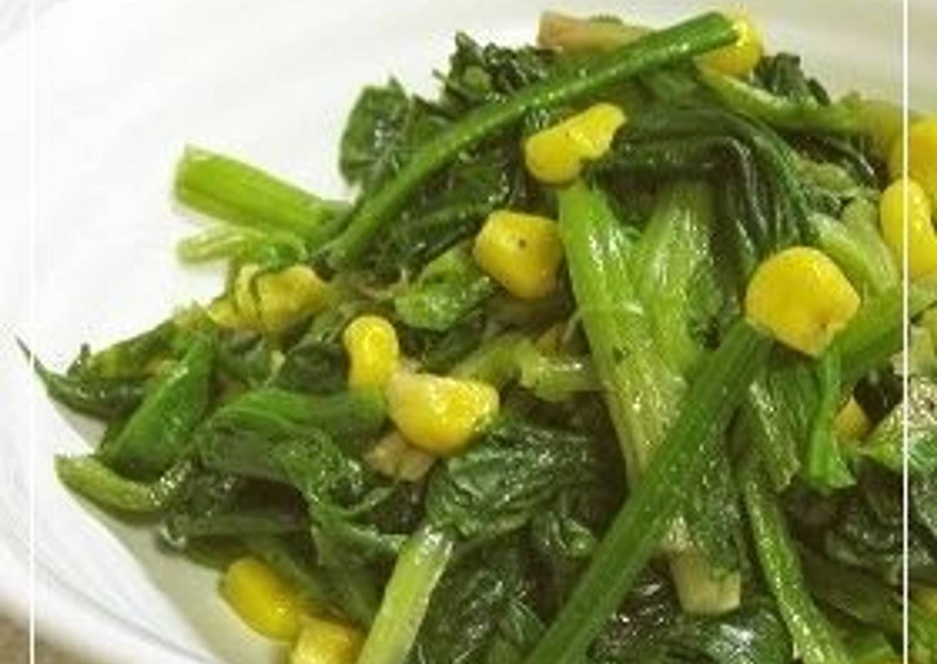 Butter and Soy Sauce Flavored Spinach and Corn