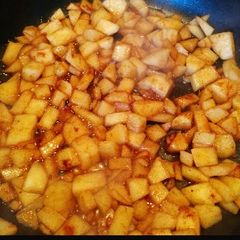A picture of Easy apple desert.