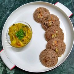 A picture of Instant Ragi Masala Idli.