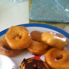 Donuts with glaze A picture of Donuts with glaze.