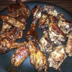 A picture of jerk chicken wings.