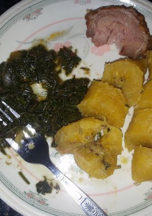A picture of boiled plantain & vegetables..