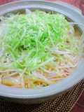 Dan Dan Noodle Hot Pot with Lots of Cabbage and Bean Sprouts