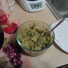 A picture of Simple Guacamole.