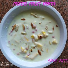 A picture of Mixed Fruit Raita.