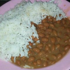 A picture of Beans.