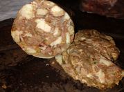Una foto de queso de cerdo