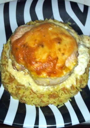 A picture of Chicken cordon bleu.