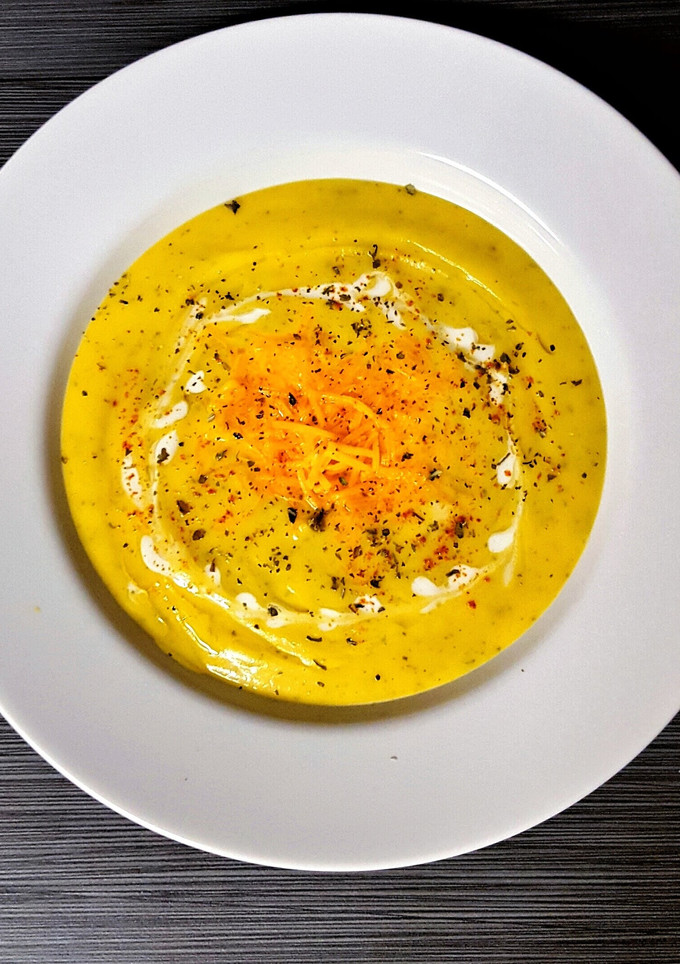 A picture of Acorn Squash & Basil Soup.