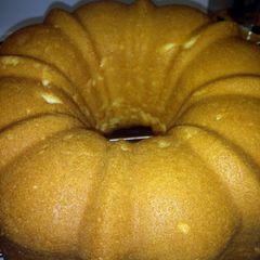 A picture of Cream Cheese Pound Cake.