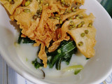 Peyek kacang hijau