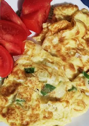 O poză a rețetei Omletă cu smântână și ceapă verde.