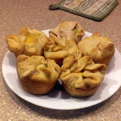 A picture of Pillsbury Fajita Pot Pies (Super easy).