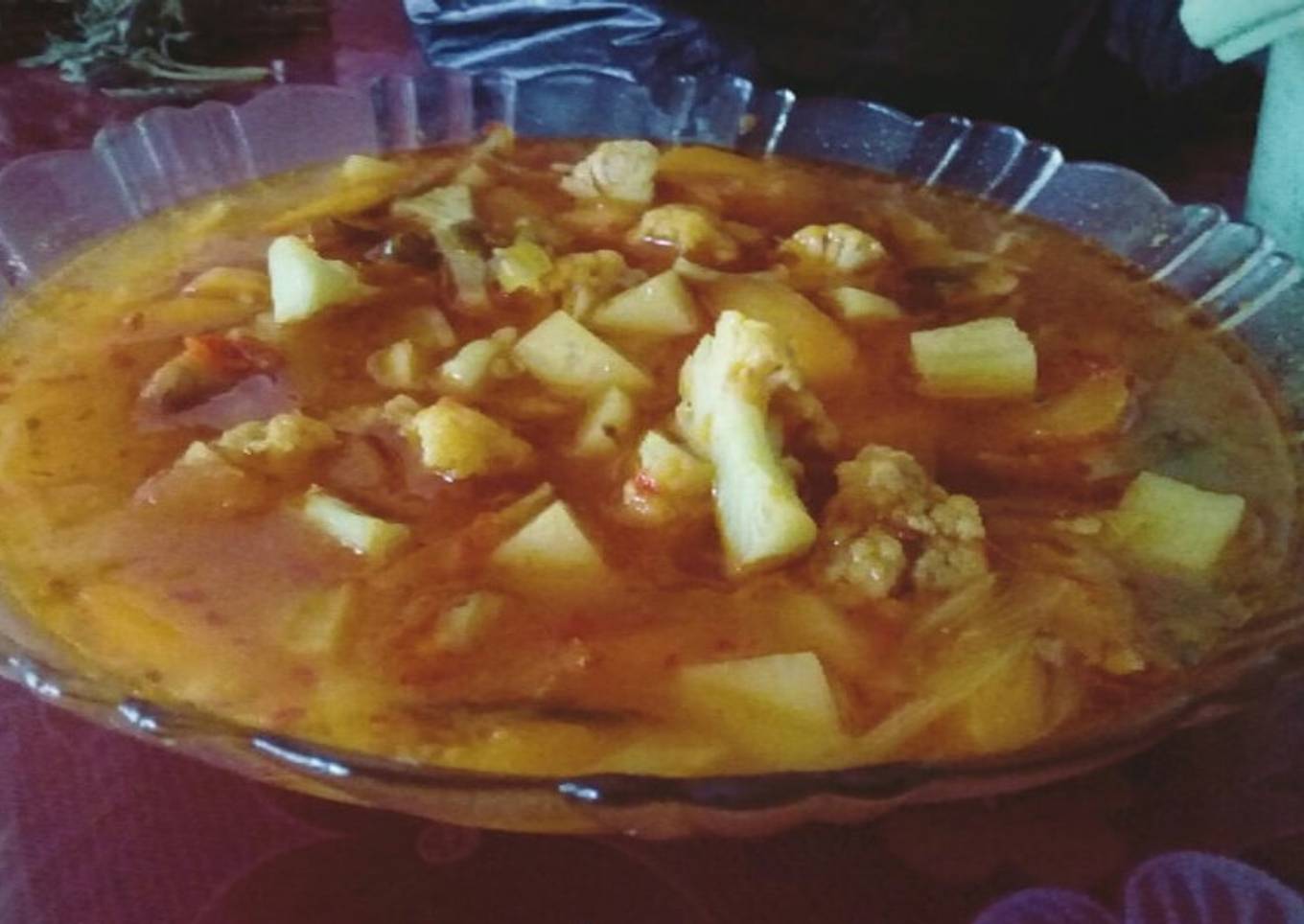 Sup dengan bumbu merah