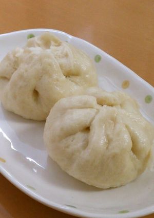 A picture of 551-Style Steamed Pork Buns.