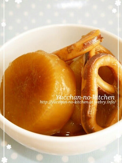 A picture of Easy and Flavorful Squid with Daikon Radish.