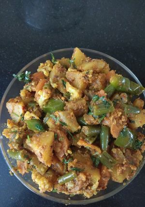 A picture of Mix Vegetable dry sabzi.