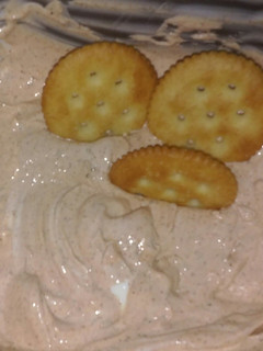 A picture of Taco ranch dip.