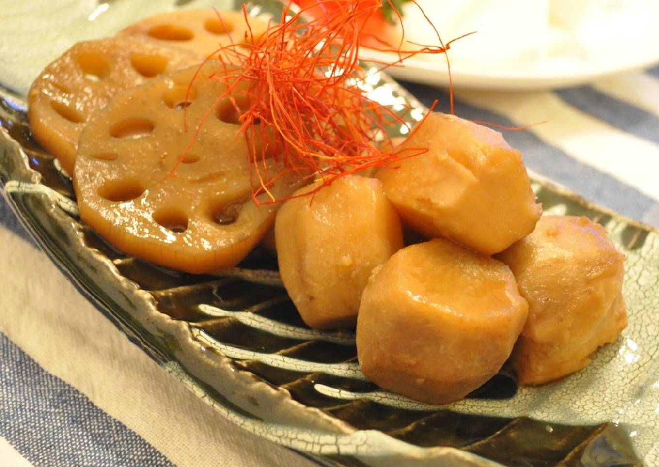 Simmered Taro in Rich Oyster Sauce