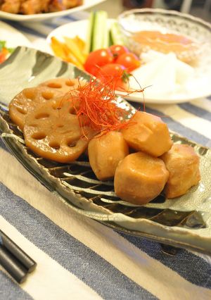 A picture of Simmered Taro in Rich Oyster Sauce.