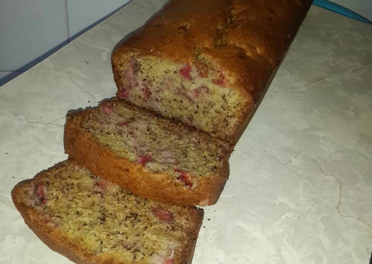 Easiest Way to Make Delicious Strawberry banana bread