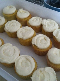 A picture of Vanilla Buttermilk Cupcakes.