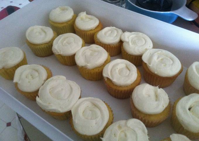 Simple Way to Make Super Quick Homemade Vanilla Buttermilk Cupcakes