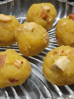 பூந்தி லட்டு செய்முறை முக்கிய புகைப்படம்