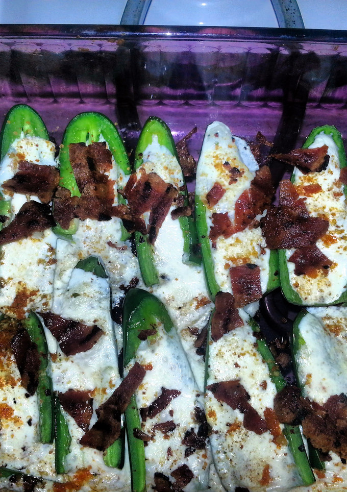 A picture of jalapeno poppers.