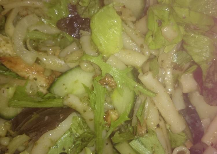 Chicken pesto pasta salad