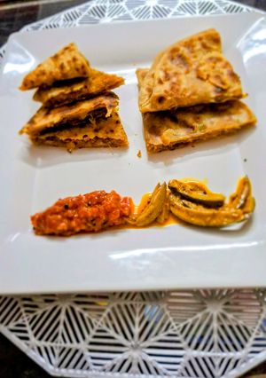सत्तू स्टफ्ड पराठा रेसिपी मुख्य फोटो