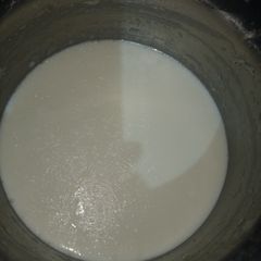 A picture of Boiled milk.