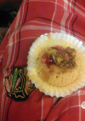 A picture of Pumpkin Cranberries Pecan Cupcake.