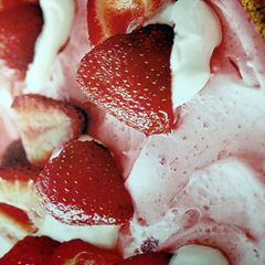 A picture of Strawberry Pie.