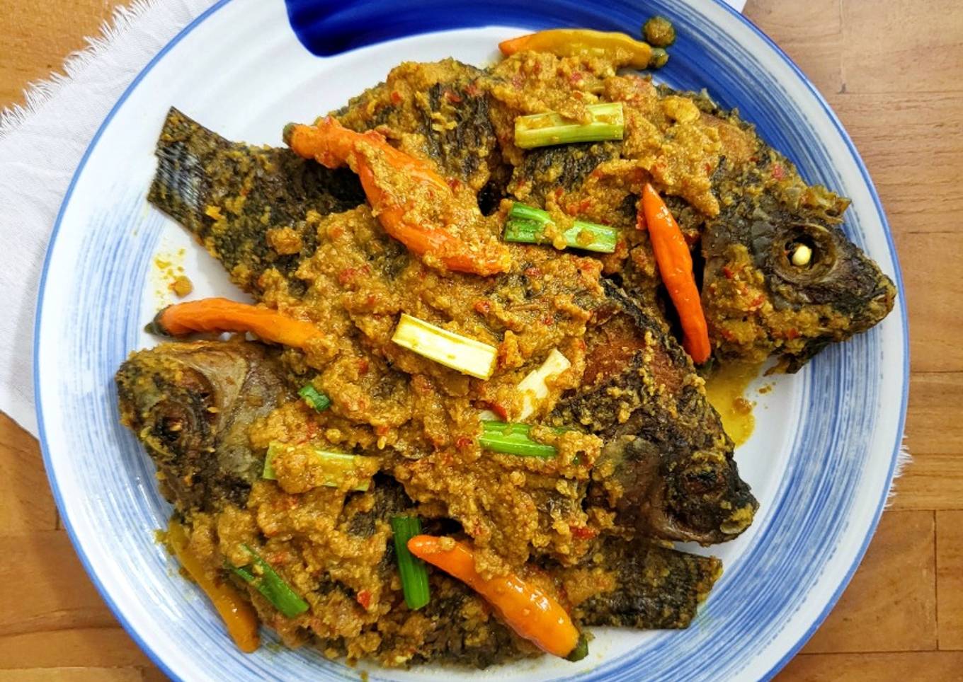 Pesmol Ikan Nila