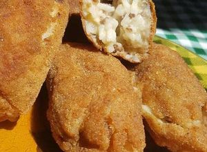 Una foto de Croquetas de arroz y carne
