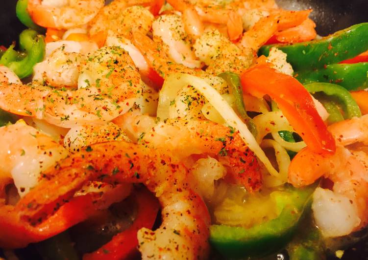 Easiest Way to Make Quick Shrimp Fajitas