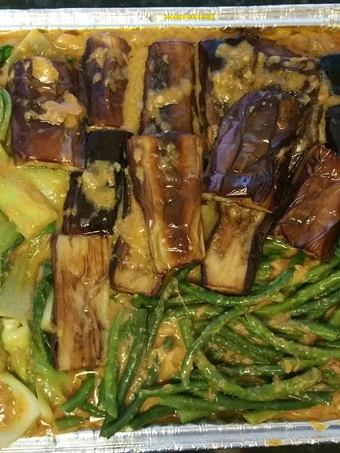 Easy Way Make Recipe Kare-kare(oxtail and tripe in peanut sauce) that is Can Pamper Your Tongue, Delicious}