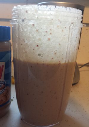 A picture of Peanut butter apple shake.