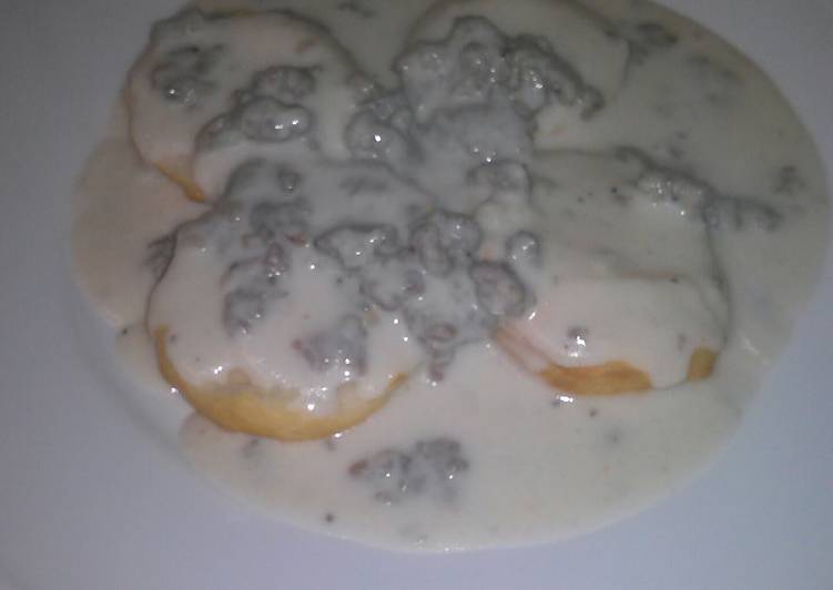 Recipe of Quick Sausage biscuit with gravy