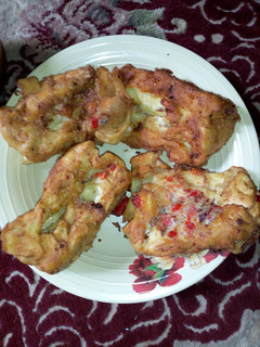 A picture of Soyayyen Bread da kwai.