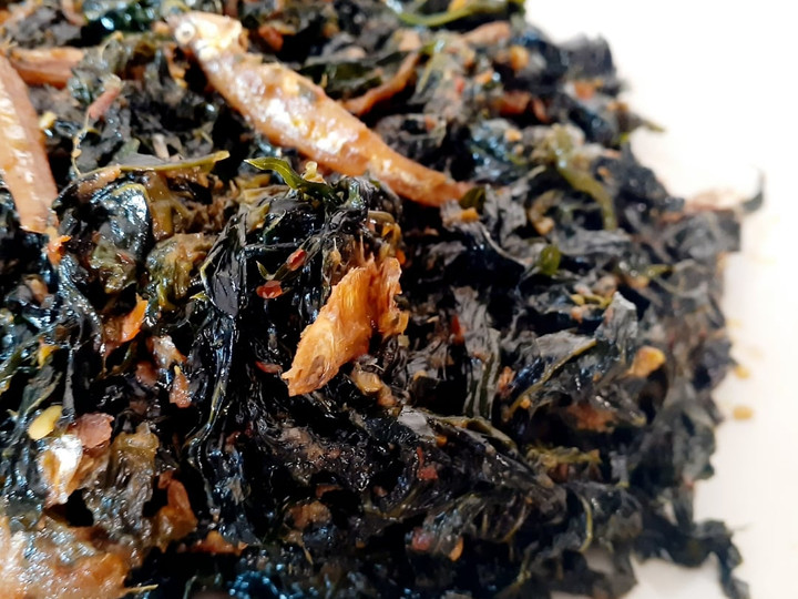 Langkah Mudah untuk Membuat TUMIS DAUN PEPAYA JEPANG BUMBU IKAN TERI MOM &amp;#39;K2&amp;#39;, Bisa Manjain Lidah