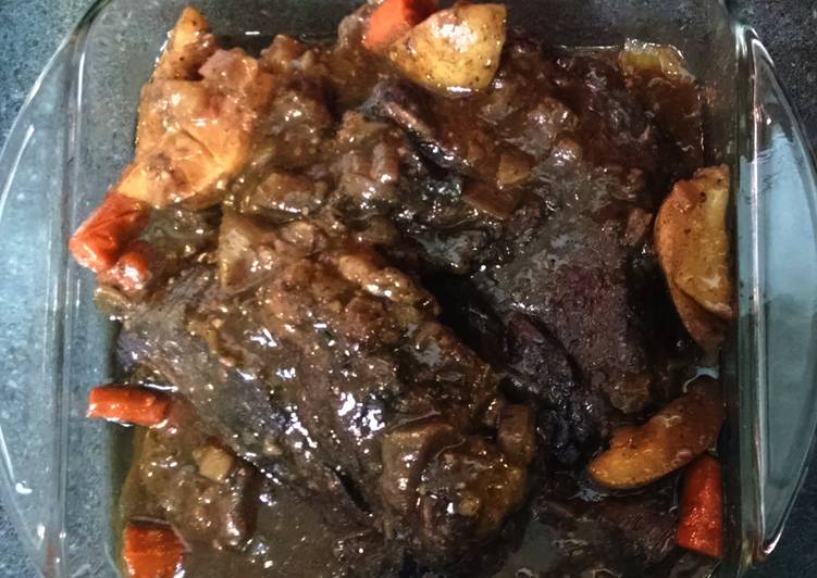 Sunday Fresh Slow Cooker Pot Roast