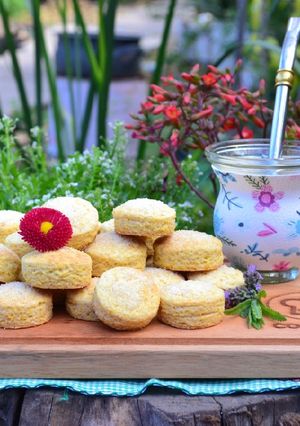 Una foto de Scones de naranja y harina de maíz🌽