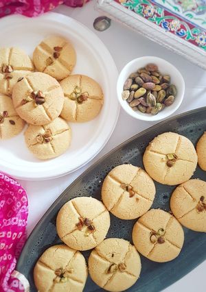 A picture of Nankhatai- Indian shortbread.